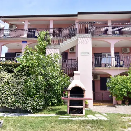 Appartamento Practical Family With Outdoor Area